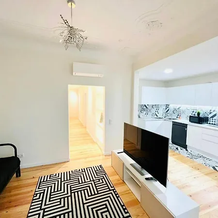 Lisbon City Center 3 Bedroom Flat Next To Avenida Liberdade Exterior photo