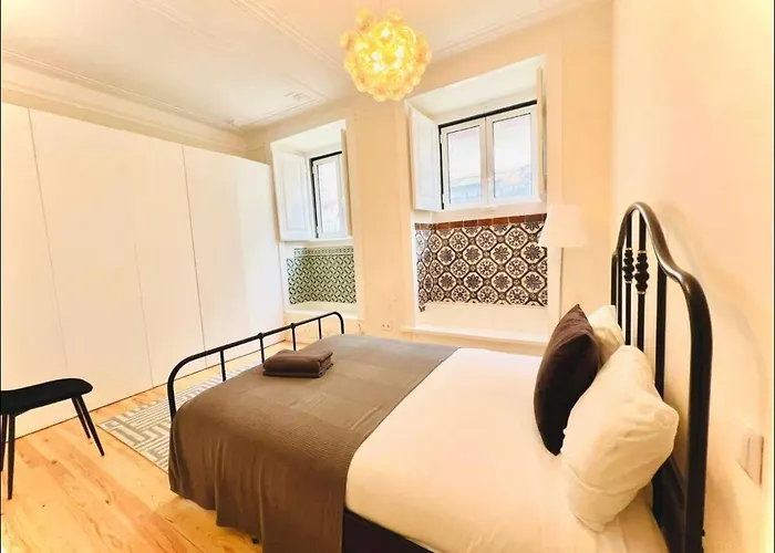 Lisbon City Center 3 Bedroom Flat Next To Avenida Liberdade