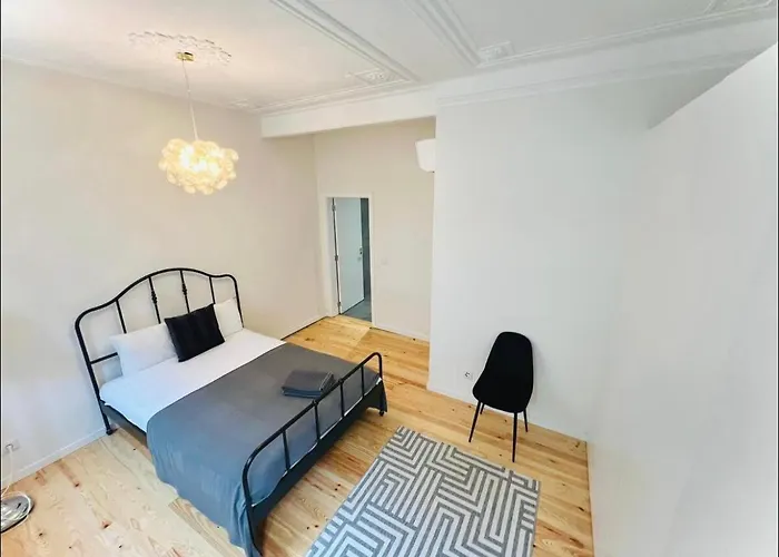 Lisbon City Center 3 Bedroom Flat Next To Avenida Liberdade